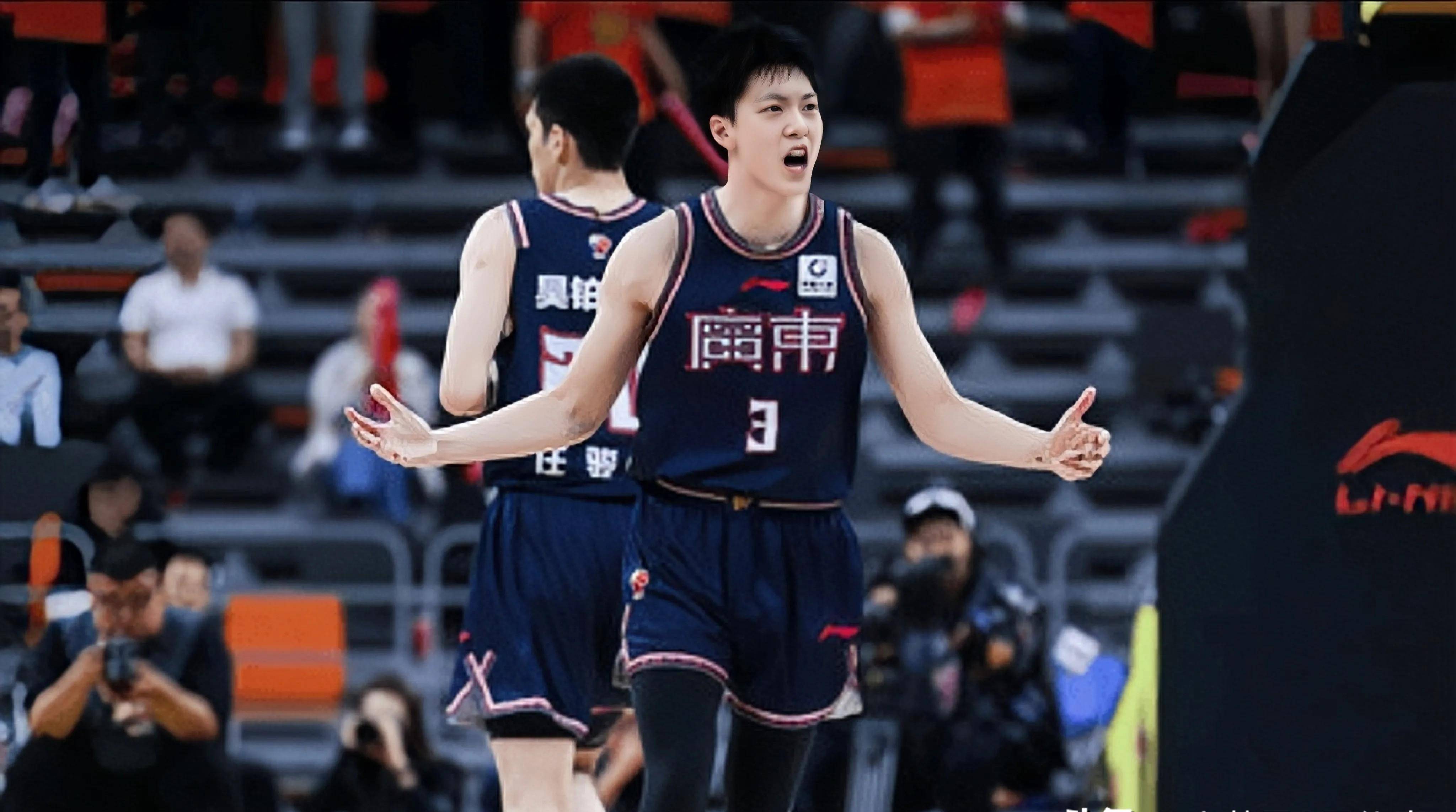 连续客场的 连续客场的